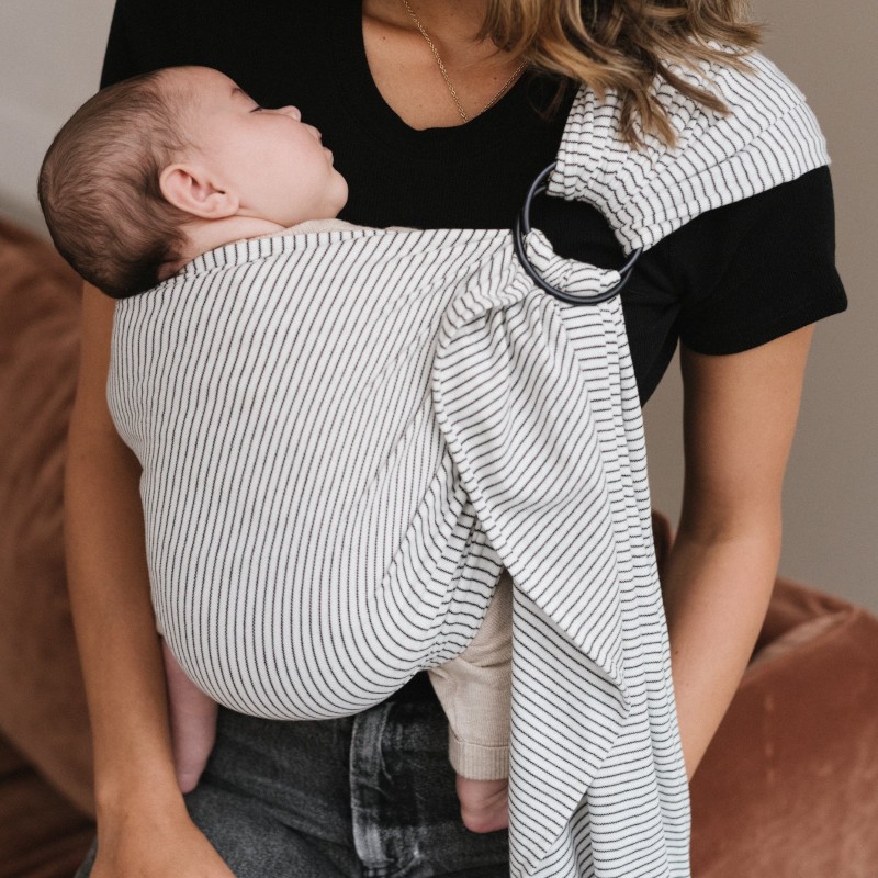 Porte-bébé Sling Stripes de Studio Roméo - Les Enfants Rêveurs