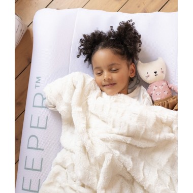 Matelas de voyage gonflable Cloud Slepper I Stokke I Les Enfants Rêveurs